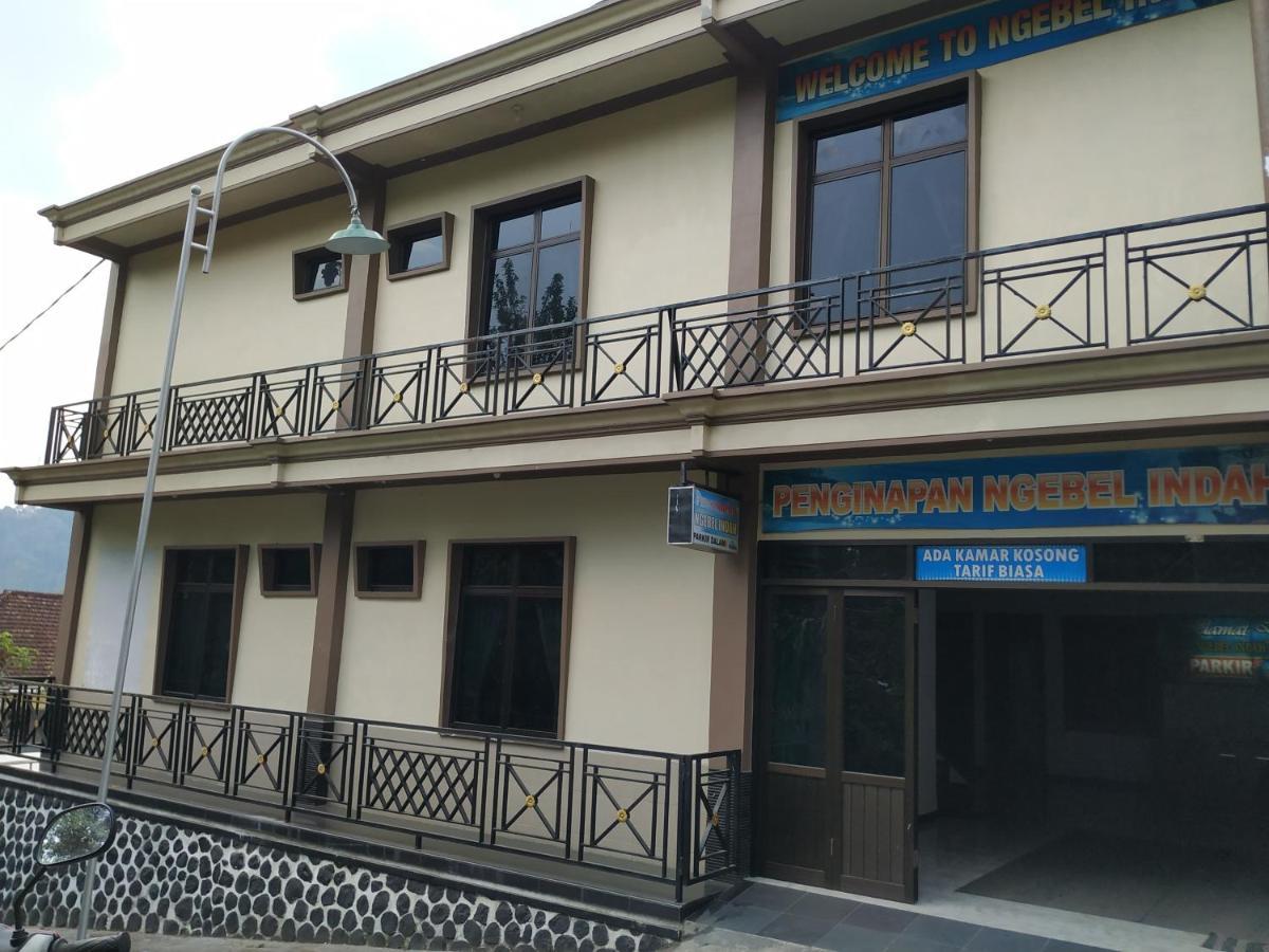 Hotel "Ngebel Indah" Εξωτερικό φωτογραφία